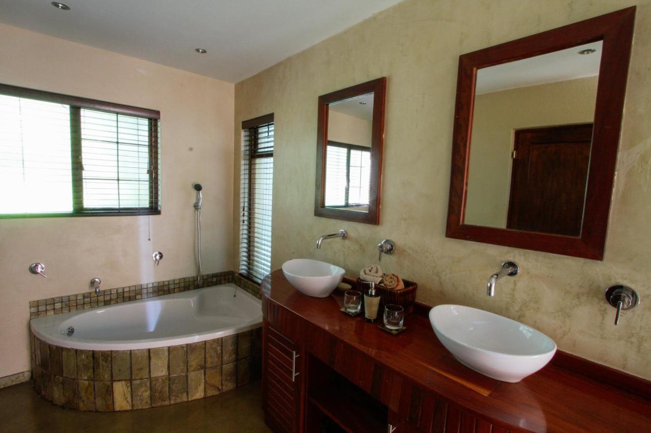 The Island River Lodge Hoedspruit Room photo